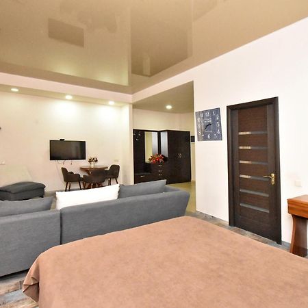 Yars Apartments Yerevan Ngoại thất bức ảnh
