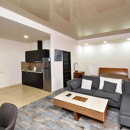 Yars Apartments Yerevan Ngoại thất bức ảnh